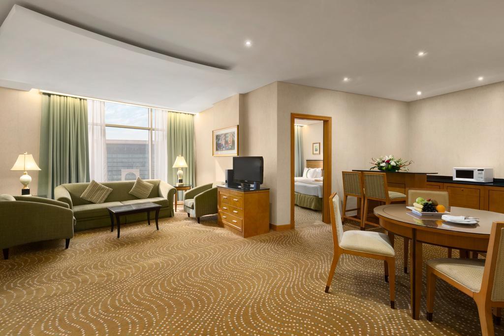 Eastyard Khobar Hotel - Formerly Ramada By Wyndham Khobar Εξωτερικό φωτογραφία