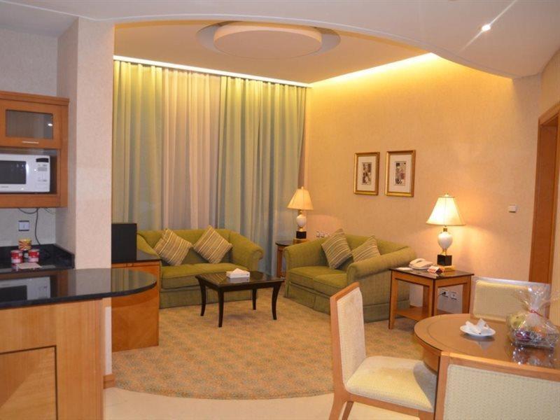 Eastyard Khobar Hotel - Formerly Ramada By Wyndham Khobar Εξωτερικό φωτογραφία